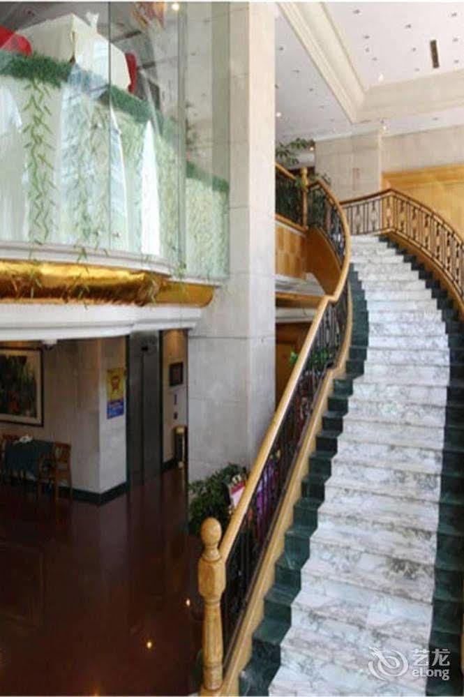 Hampton By Hilton Dalian Zhongshan Exterior foto